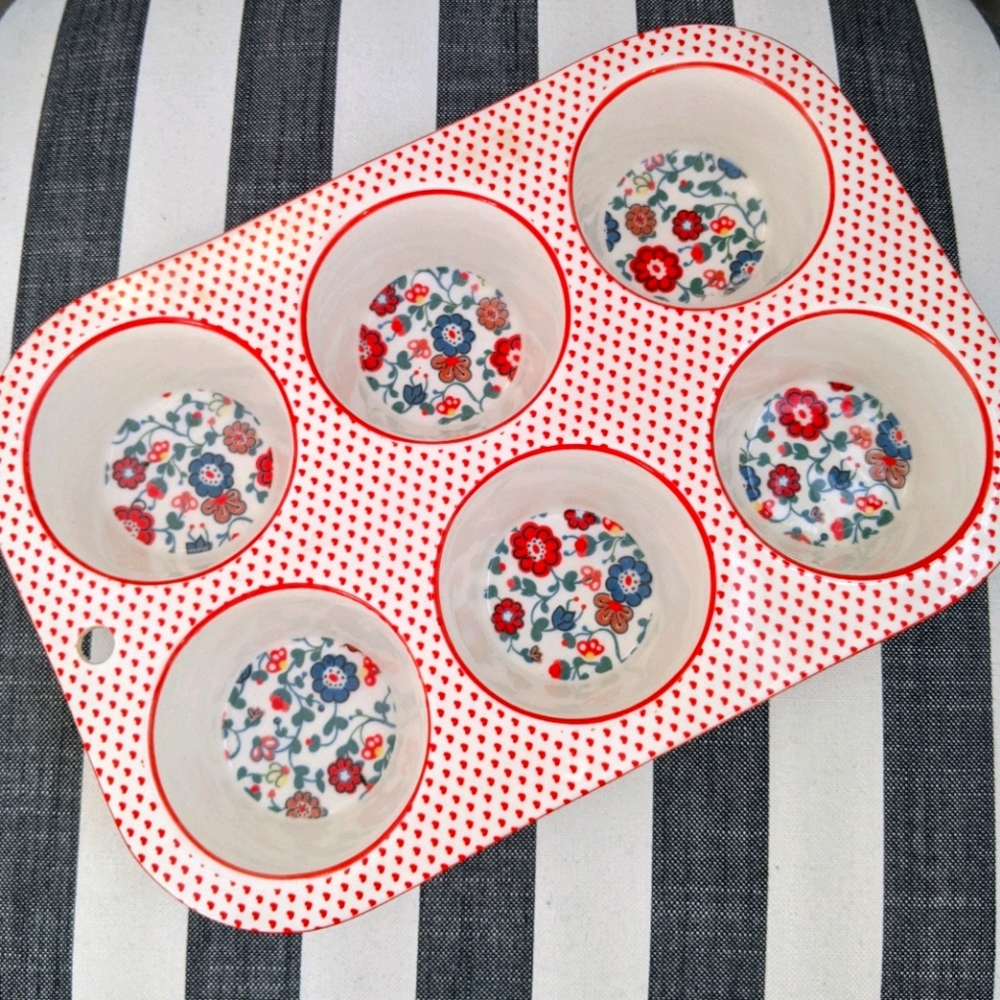 Anthropologie 6 cup muffin pan